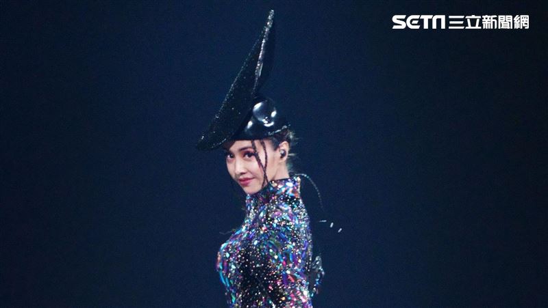 蔡依林高雄加場開賣！斧頭幫推新顏色