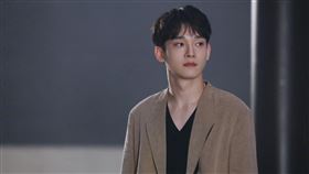 EXO CHEN 臉書