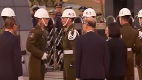 憲兵,沈一鳴,移靈,蔡英文,總統,轉圈,PTT　圖／翻攝自YouTube