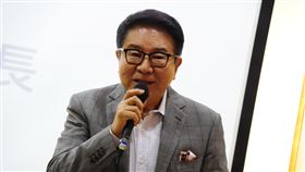 洪奇昌：中美戰略抗衡深化結構　短期內不變台灣產經建研社理事長洪奇昌13日在研討會上表示，即便中美貿易談判可望在近期簽訂第一階段協議，但中美戰略抗衡持續深化的結構，短期內不會改變。中央社記者沈朋達攝　109年1月13日