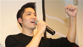 蔣萬安自行宣布當選中華民國第10屆立法委員選舉結果陸續揭曉，國民黨台北市第3選區立委候選人蔣萬安11日晚間自行宣布當選，連任成功。中央社記者張新偉攝　109年1月11日