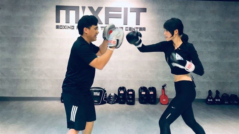 過年肥一圈　超快燃脂拳擊在家打起來