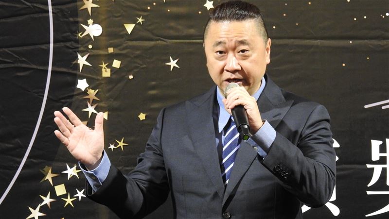 邰智源曝凶狠戒菸法　感冒抽到自然戒