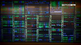 國瑜股大跌18001