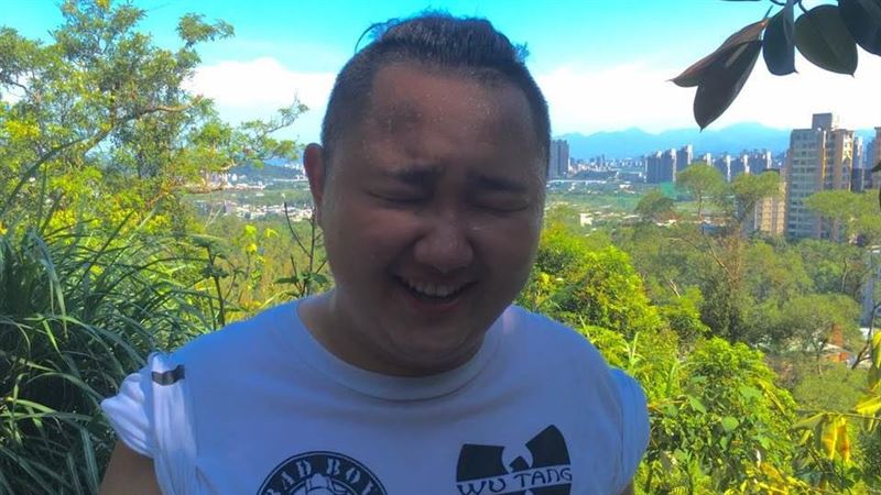 寬嘰文被逮瞬間曝光　他見警上門嚇傻