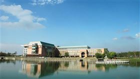 媒體報導，明道大學校長汪大永疑似在海外設公司，侵吞學費掏空。圖為明道大學校園。（圖取自facebook.com/MDU2001）