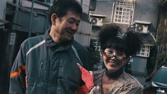 製作人老公曾爆劈腿　女星竟這樣面對