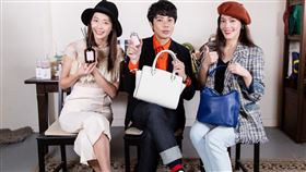 陳翊萱、王心恬。（微博提供）