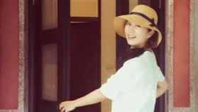 方文琳親揭歲月痕跡　嘆頭髮騙不了人（圖／翻攝自方文琳臉書）