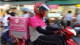 foodpanda食物外送員不滿公司片面更改送單費用計算方式，16日將在北中南三地展開拒送行動。（中央社檔案照片）