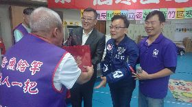 新竹市議長許修睿認捐愛心款  貼補寒