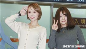 ▼▲（圖／記者林士傑攝影）日本成人產業第一大品牌「SOFT ON DEMAND」找來兩位新秀AV女優広瀬りおな（廣瀨里緒菜）及詩月まどか（詩月圓）擔任最新王牌，16日兩人也飛往台灣舉辦攝影會，一到場就立刻引發不少男粉絲尖叫，現場閃光燈也閃個不停，其中一位詩月圓還曾是幼稚園老師，被問到怎麼會轉行當AV女優，她的答案也超誠實。