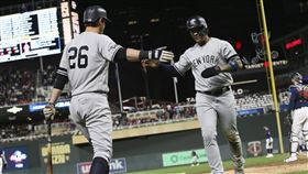 ▲拉梅修（DJ LeMahieu）、托瑞斯（Gleyber Torres）被評為美聯最強二游。（圖／美聯社／達志影像）