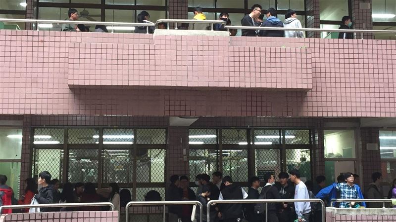 偷帶學測考卷出場　考生恐「0分」