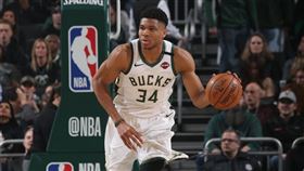 Giannis Antetokounmpo。（圖／翻攝自NBA官方推特）
