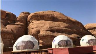 高檔旅行團遊死海　團員投訴竟住破屋