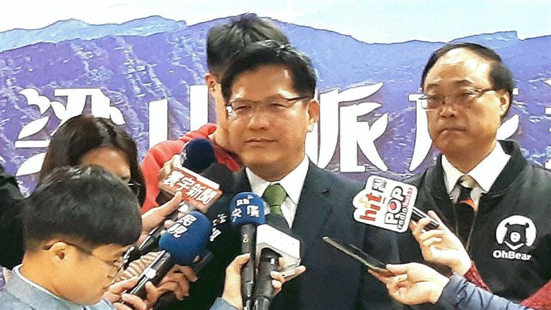 遠航沒發薪　林佳龍批張綱維毫無誠意