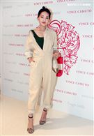 林映唯展現時尚穿搭豪氣替粉絲買單。（記者邱榮吉/攝影）