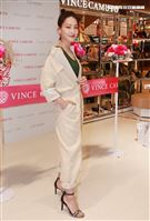 林映唯展現時尚穿搭豪氣替粉絲買單。（記者邱榮吉/攝影）