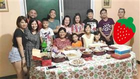 家庭聚會,合照,裸體,兄弟姊妹,慶生,洗澡,尷尬,泡泡