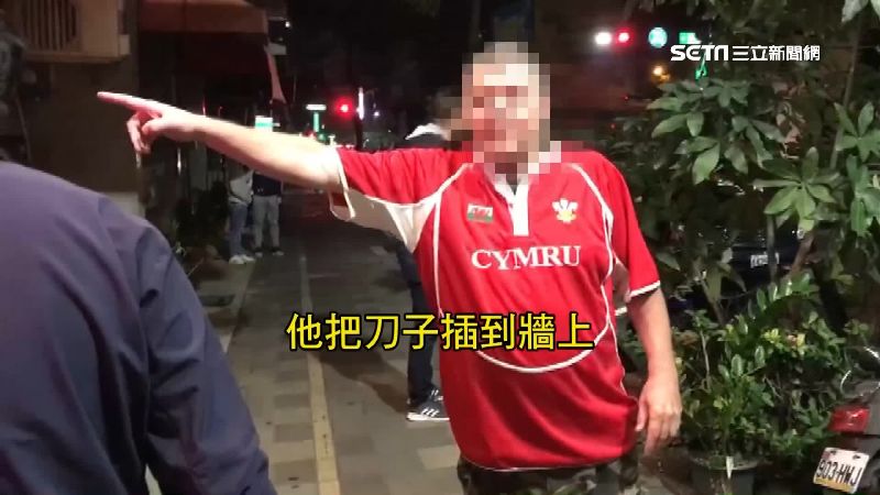 外籍男藉酒鬧事　控酒吧老闆欠錢不還