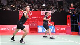 李洋與王齊麟力拚印尼老將台灣羽球男雙李洋（右）與王齊麟（左）17日在印尼羽球大師賽力拚印尼老將組合，雙方實力相當，第3局6度平手。中央社記者雅加達攝   109年1月17日