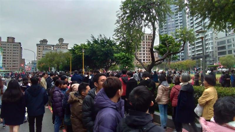 館長開發雞排啦　群眾擠爆蘆洲公園