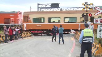 台東平交道爆紅！警：占軌道依法開罰
