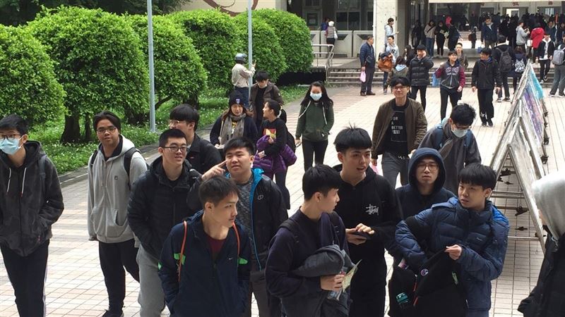 同名同姓同教室　考生坐錯被扣2級分