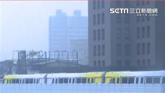 環狀線試乘　民眾驚：「車門關太快」