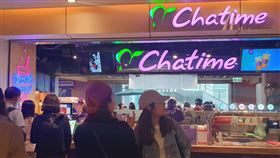 六角股價漲勢凌厲 坐穩股后寶座六角早盤飛躍200元大關，最高來到208元，創上櫃以來新高價，也坐穩觀光股后寶座。中央社記者江明晏攝　109年1月20日