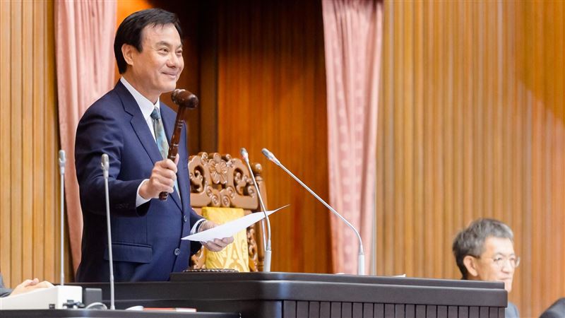 敲下最後一次議事槌　蘇嘉全感性演說