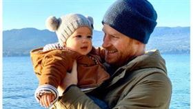 女王見不到「亞契王子」好傷心…憂哈利、梅根退出更難見
圖／翻攝自sussexroyal IG