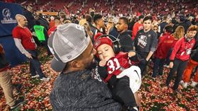 ▲舊金山49人在主場慶祝。（圖／翻攝自推特）