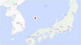 日本主張竹島（紅點處）是固有領土，南韓主張這座島嶼稱為獨島，是南韓領土並實質統治。南韓跨黨派國會議員6人1日登上這座島嶼，日本政府向南韓提出強烈抗議。（圖取自Google地圖）