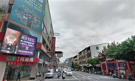 爆料公社,活春宮,台中,猥褻,激戰,路口,馬路,BMW,誇張,電線桿, 圖／翻攝自Google map