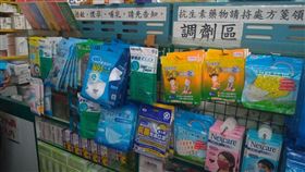 武漢肺炎,藥師,口罩,藥局。（圖／記者許書萓攝）