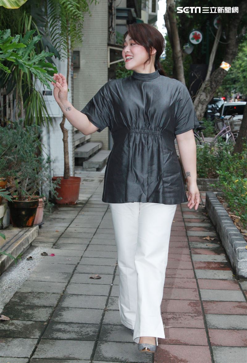 許莉潔三立新聞網專訪。（記者邱榮吉/攝影）