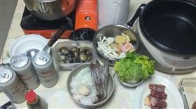 除夕,過年,圍爐,年夜飯,一個人（圖／翻攝自爆廢公社公開版）