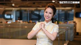 三立主播張齡予過年播報。