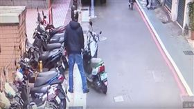 共享機車,停車,拖出,WEMO,機車,停車格,丟路邊,爆廢公社