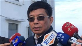 王國材：台商準備返國　無計畫停飛武漢航線武漢肺炎疫情升溫，台灣已出現首例確診病例，交通部次長王國材22日表示，中國大陸武漢有2000名台商在春節期間有返國需求，目前沒有計畫停飛武漢航線。中央社記者王朝鈺攝　109年1月22日