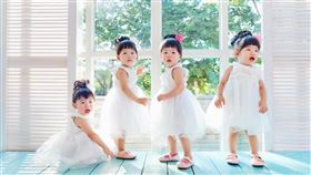四胞胎,女嬰,女兒,母女(受訪者提供)