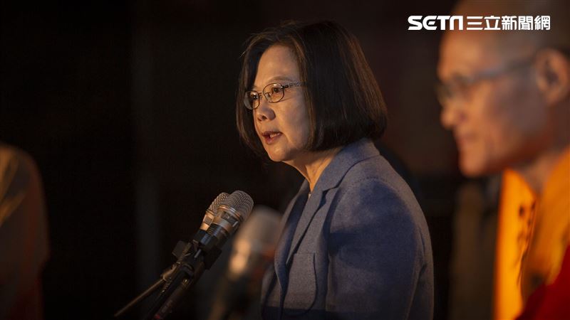 除夕法鼓山撞鐘　蔡英文談總統使命