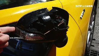 不爽春節被加成　男怒砸計程車後照鏡