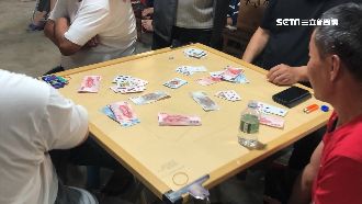 過年抓聚賭！台南警方不手軟逮70人