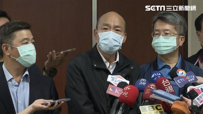 高雄爆武漢肺炎　韓國瑜戴口罩現身了