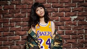 高嘉瑜穿24號球衣悼念Kobe（圖／翻攝自高嘉瑜臉書）