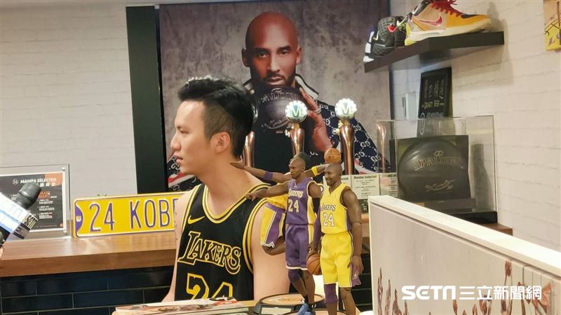 獨家有影／台灣鐵粉淚曝Kobe收藏