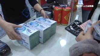 一般口罩謊稱「醫療級」　藥局竟回嗆